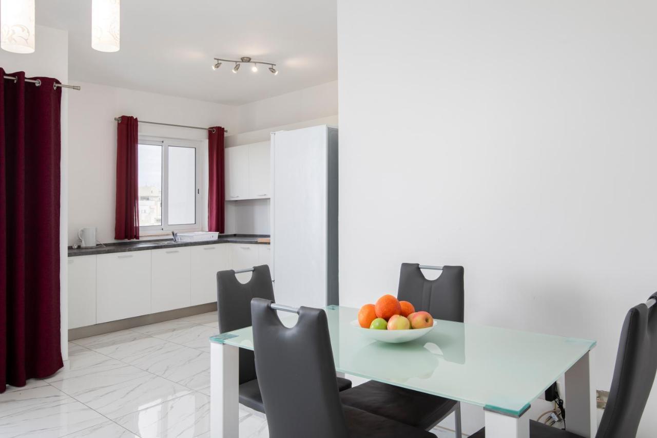 Appartamento Sea View 2 Bedrooms 2 Bathrooms, 2 Minutes Away From The Sea San Giuliano