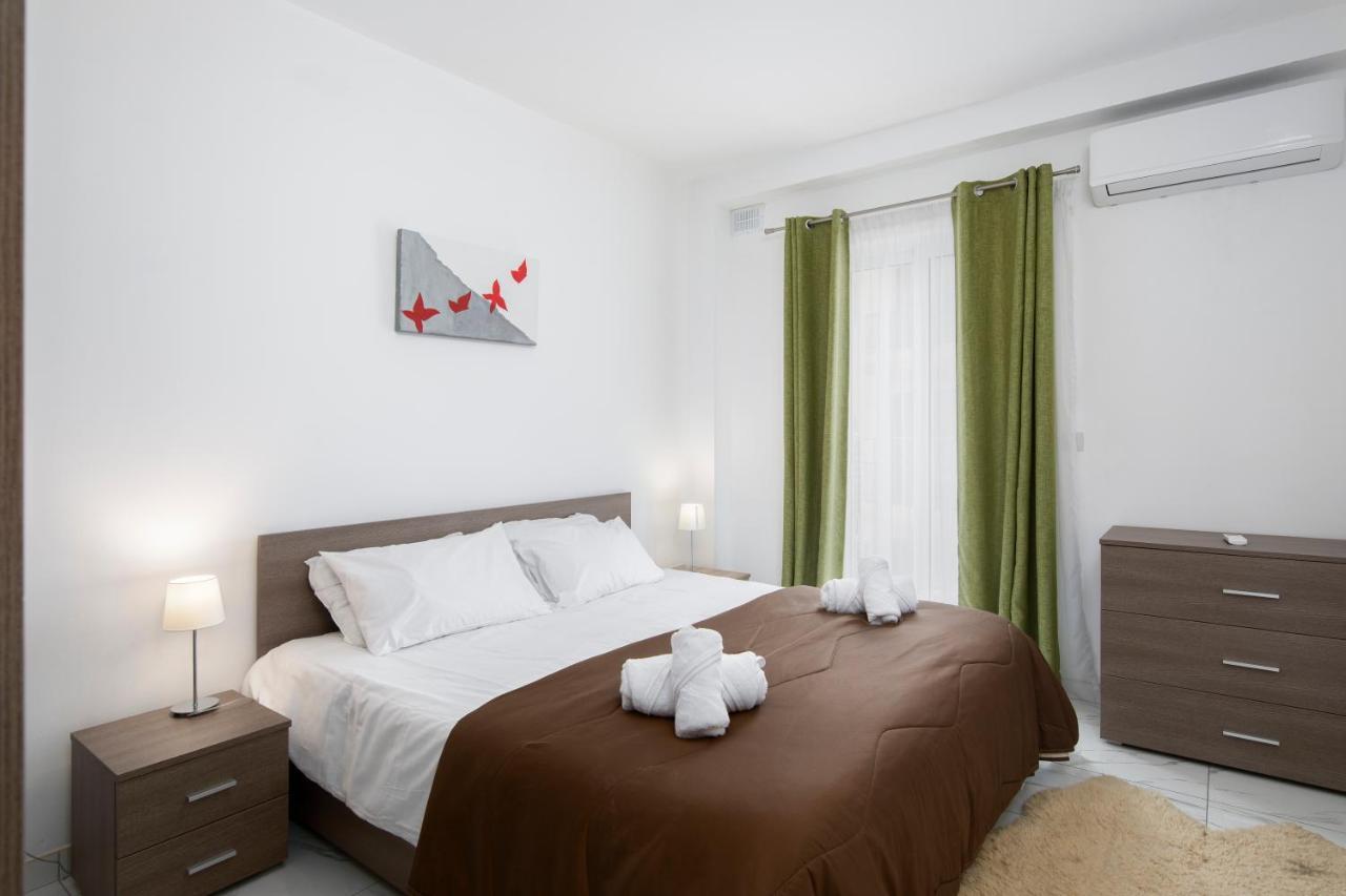 Sea View 2 Bedrooms 2 Bathrooms, 2 Minutes Away From The Sea Appartamento
