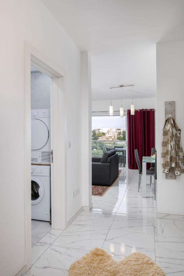 Sea View 2 Bedrooms 2 Bathrooms, 2 Minutes Away From The Sea * San Giuliano