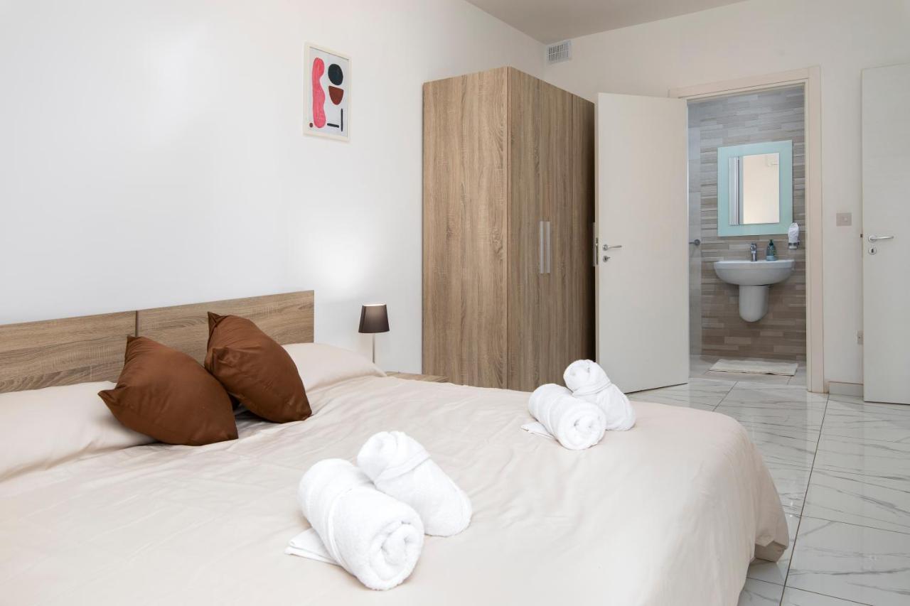 Sea View 2 Bedrooms 2 Bathrooms, 2 Minutes Away From The Sea Appartamento San Giuliano