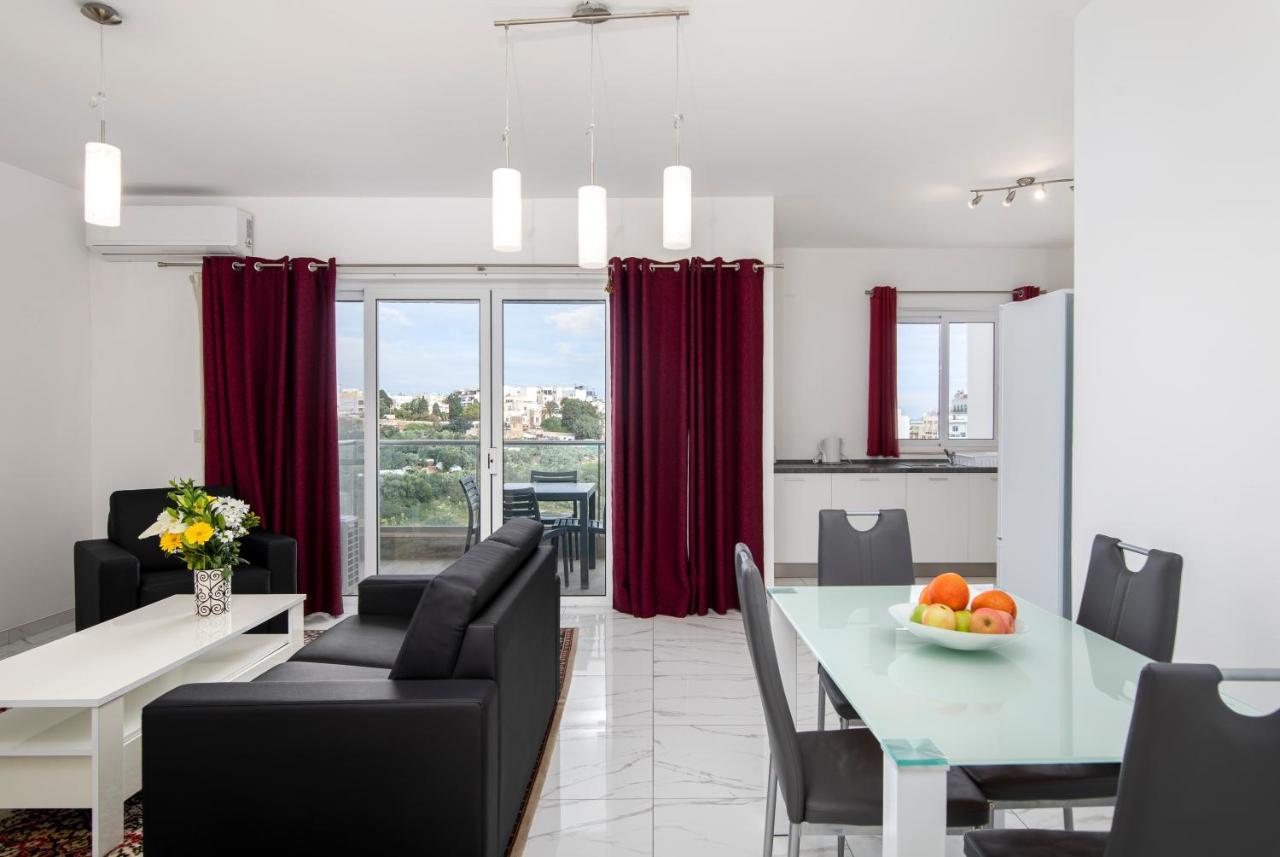 Sea View 2 Bedrooms 2 Bathrooms, 2 Minutes Away From The Sea *
