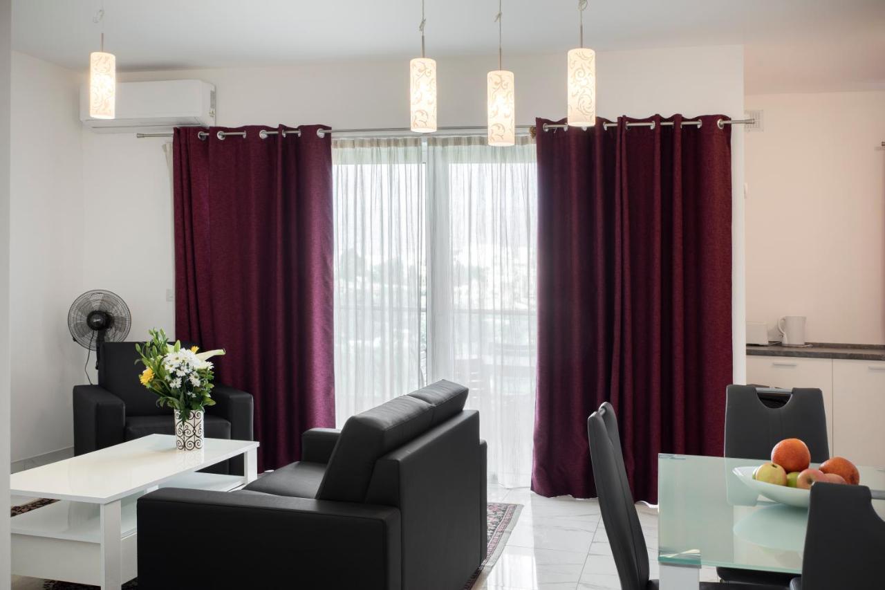 Sea View 2 Bedrooms 2 Bathrooms, 2 Minutes Away From The Sea *