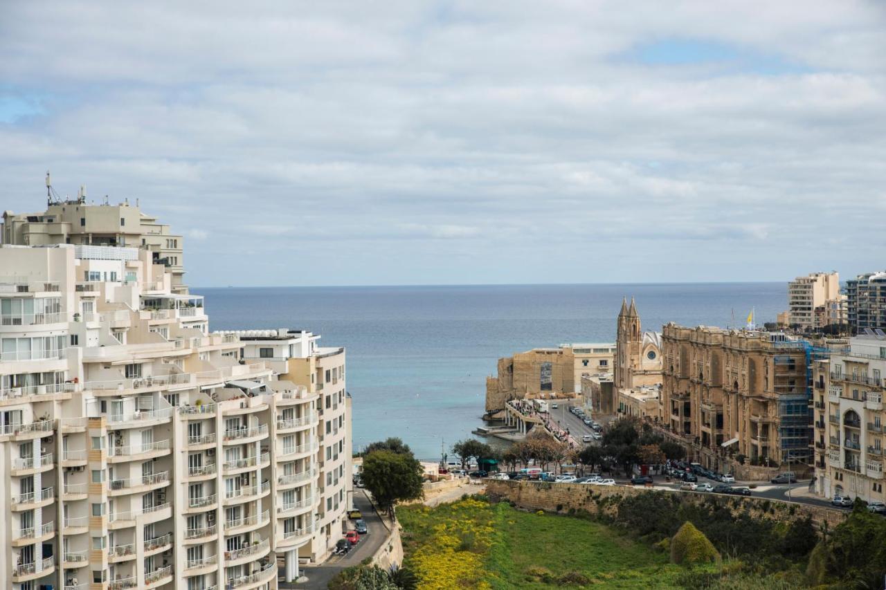 Sea View 2 Bedrooms 2 Bathrooms, 2 Minutes Away From The Sea Appartamento