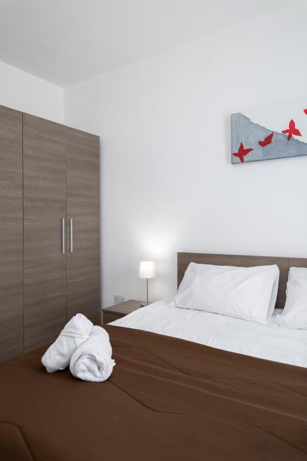 Sea View 2 Bedrooms 2 Bathrooms, 2 Minutes Away From The Sea Апартаменты